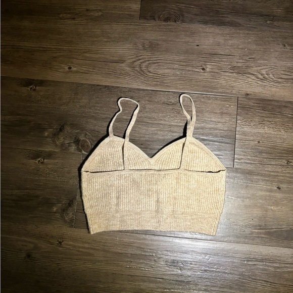 medium cream/brown top - Picture 2 of 3